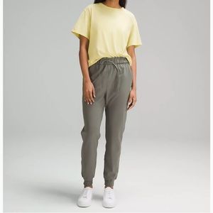 Lululemon stretch high-rise jogger pant - sage